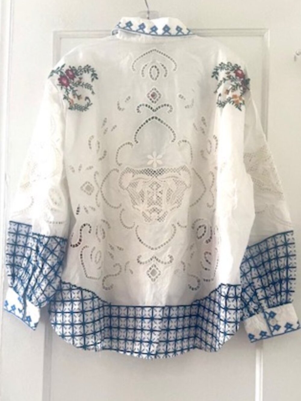FARM Rio Off White Flowers Embroidery Richelieu Shirt - Picture 6 of 16